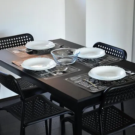 Terassa * 돈지 밀라노바츠