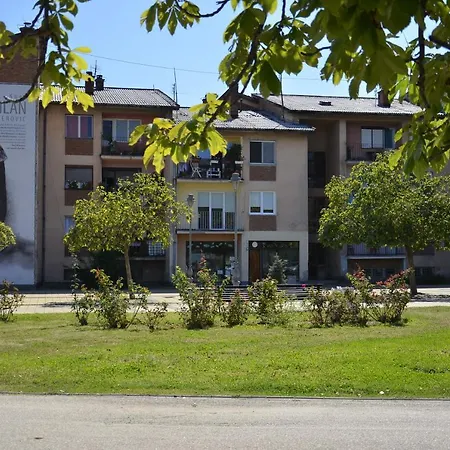 Terassa 돈지 밀라노바츠