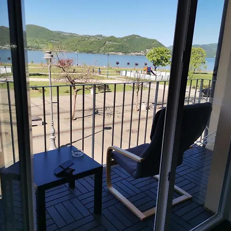 Terassa * 돈지 밀라노바츠