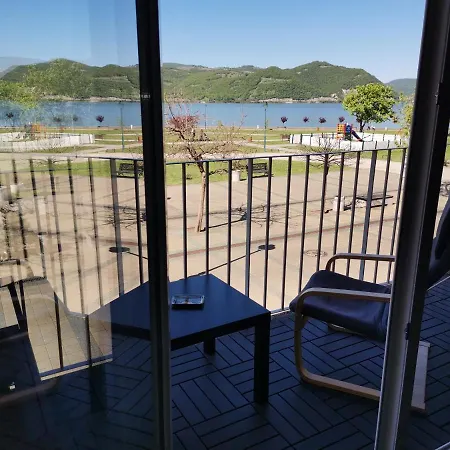 Terassa * 돈지 밀라노바츠