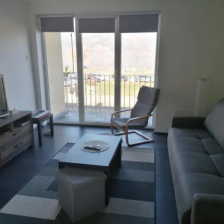 Terassa * 돈지 밀라노바츠